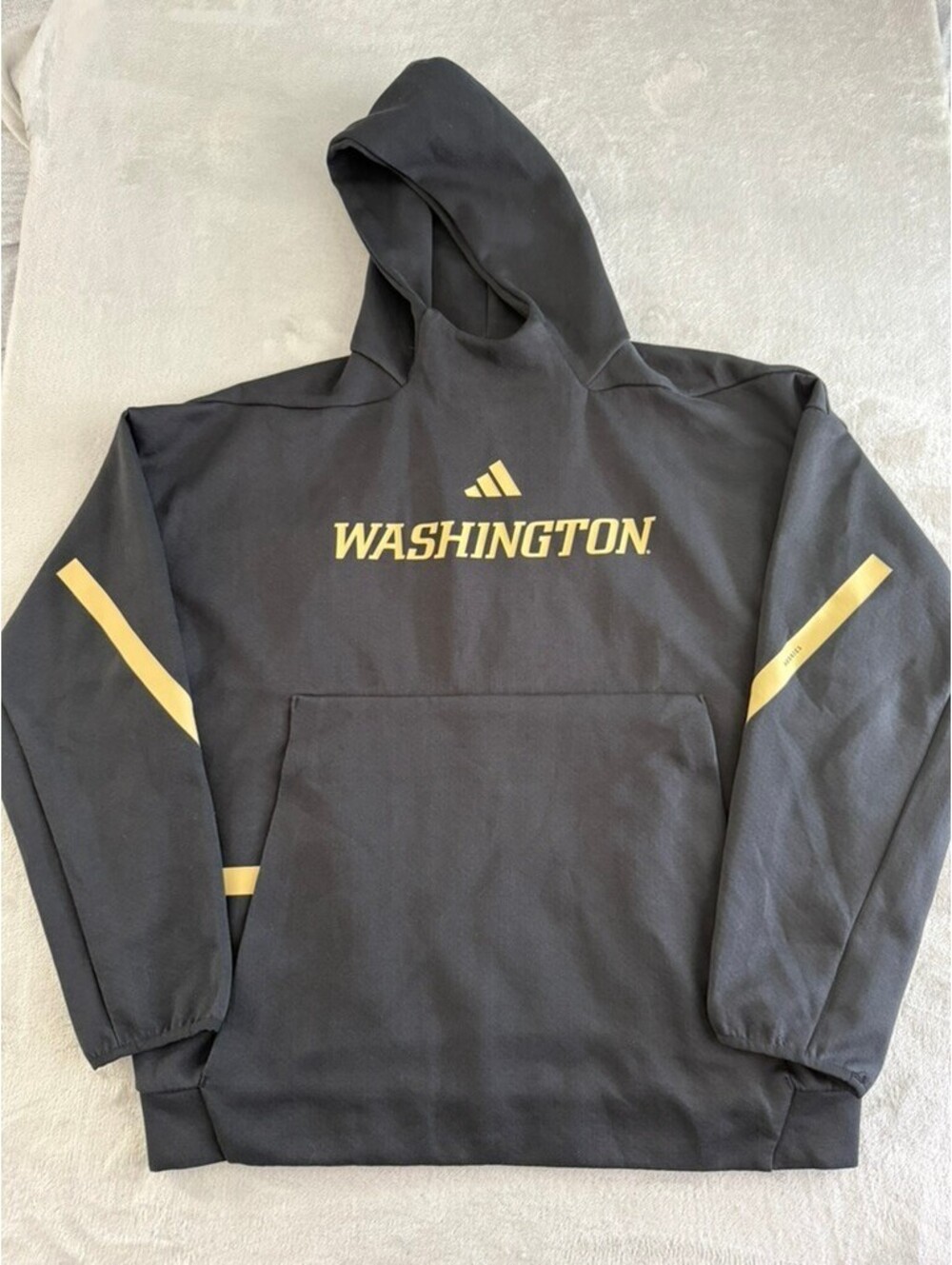 Adidas Washington Huskies Mens Hoodie Sweater Pocket Size Large Black